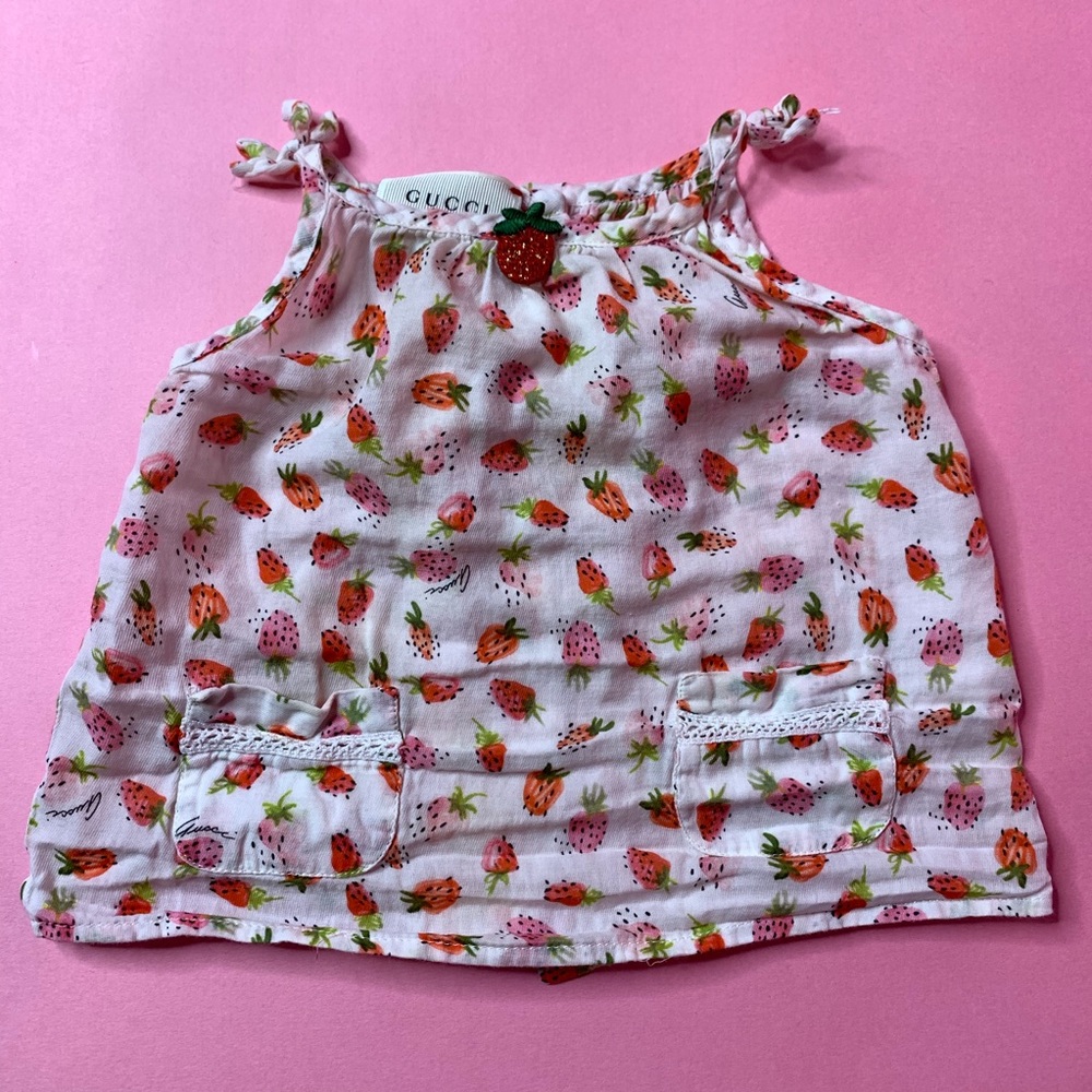 GUCCI infant strawberry top 3-6m